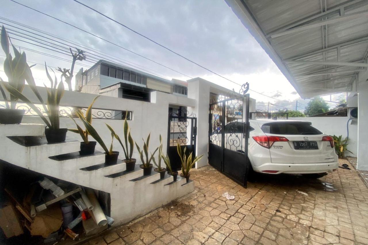 Express O 92147 Nia Residence Depok Exterior photo